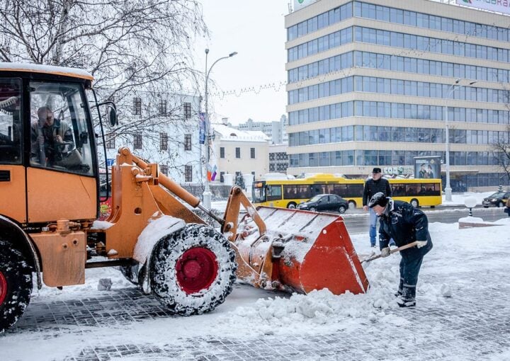 commercially snow removal
