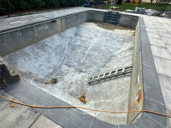 pool drainage and the preparation