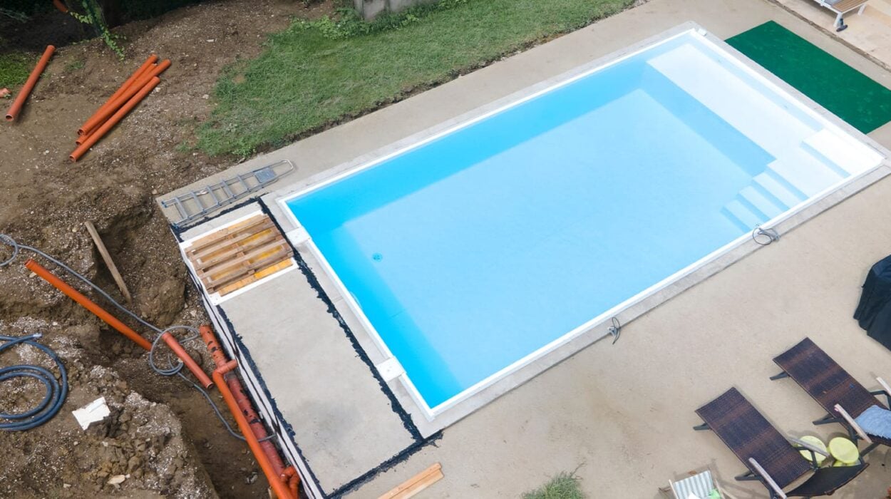installing a water swimming pool
