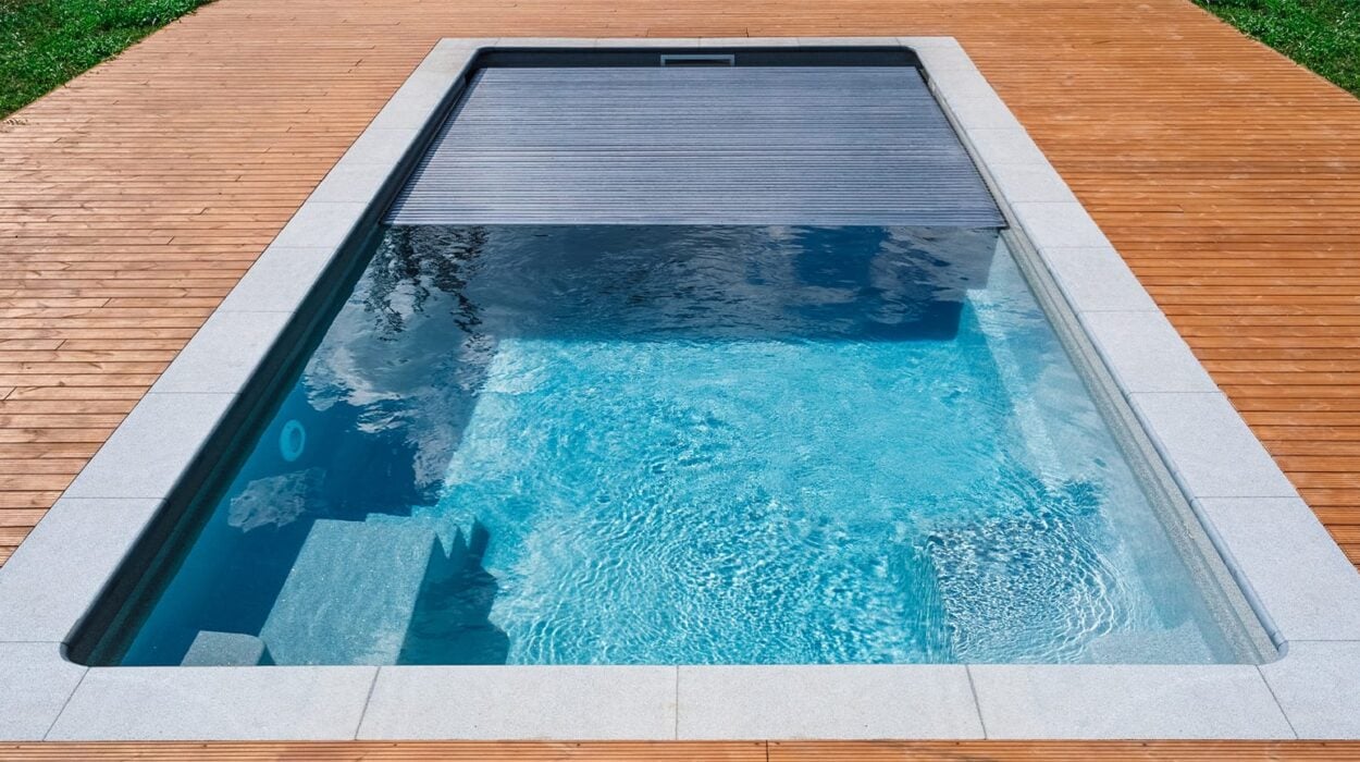 automatic pool cover with wooden deck