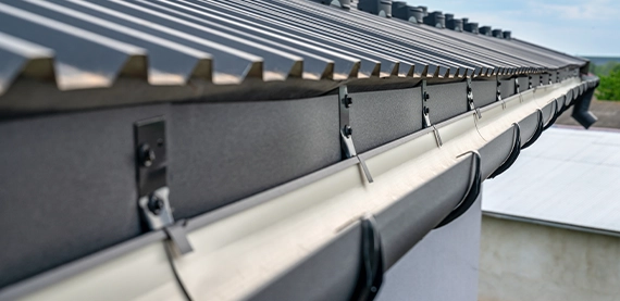 eavestrough close up view