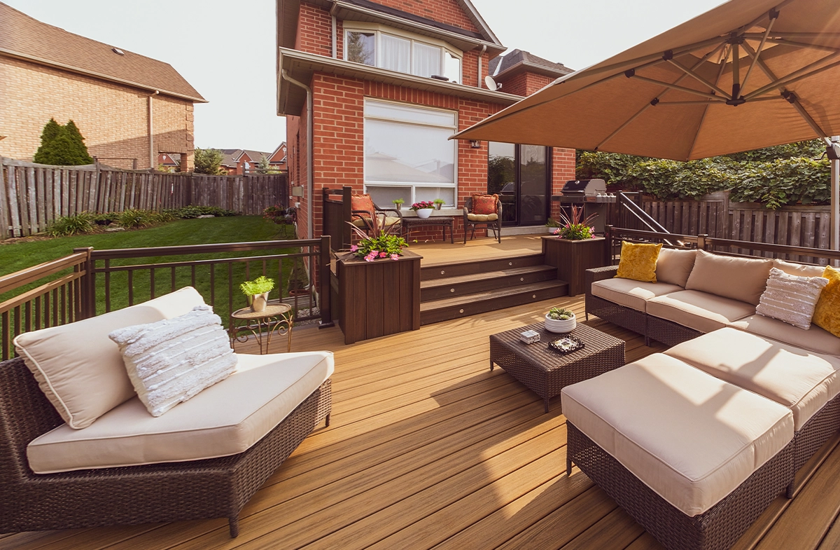 two level customized deck in back yard two level customized deck in back yard