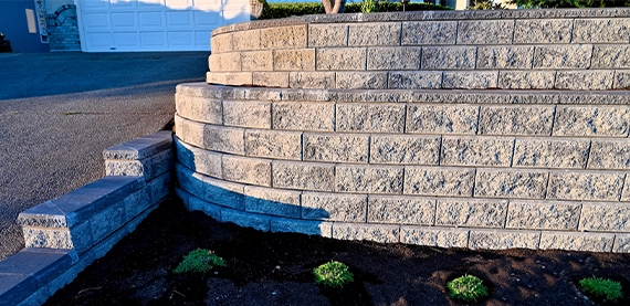 round style block retaining wall