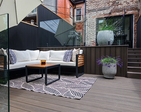 seating area in home back space deck