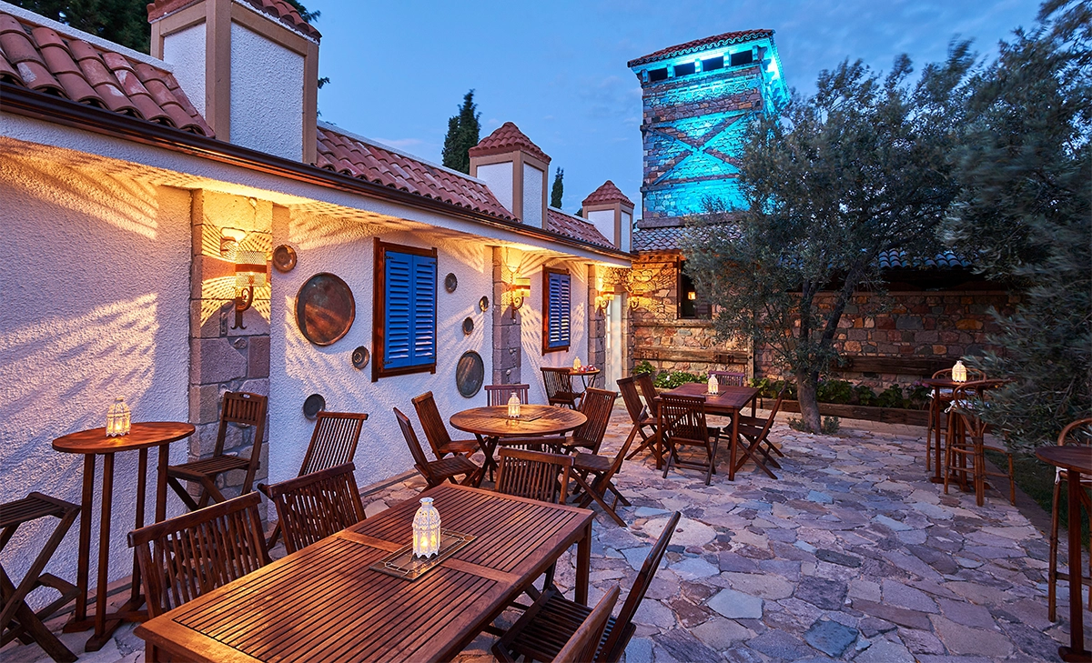 flagstone patio open sitting setup flagstone patio and open sitting setup in café area