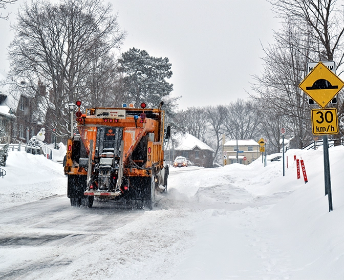 snow removal tractor removal snow from road