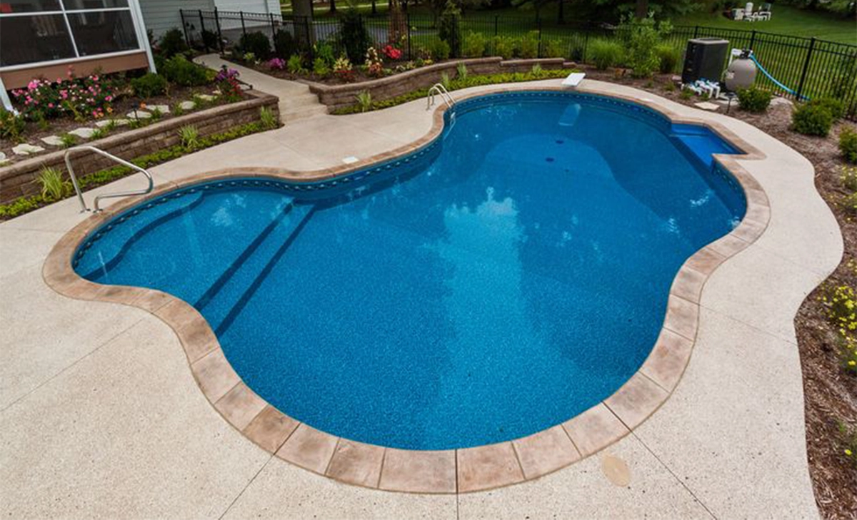 vinyl liner swimming pool