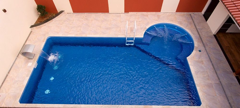 pools with vinyl coating