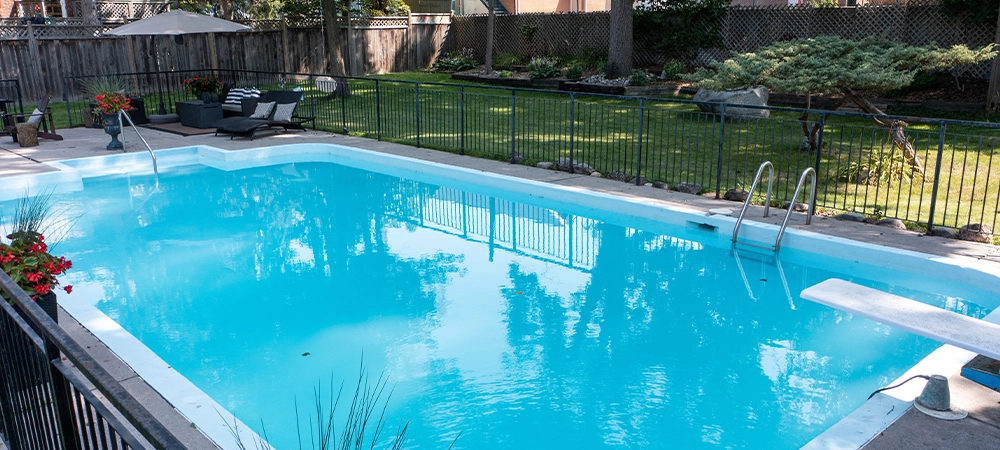 Discover the epitome of luxury and architectural excellence in our captivating photos of swimming pools and luxury houses. Drone shoots unveil unique designs and opulent exteriors.