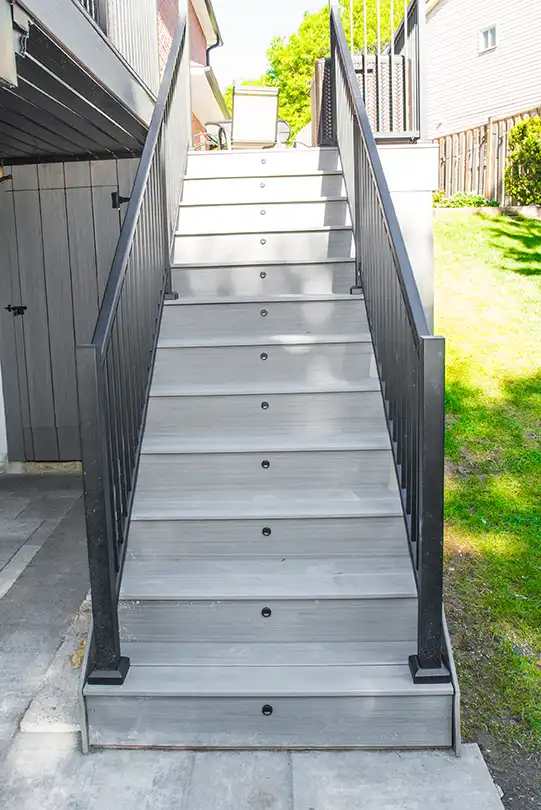 trex deck stairs