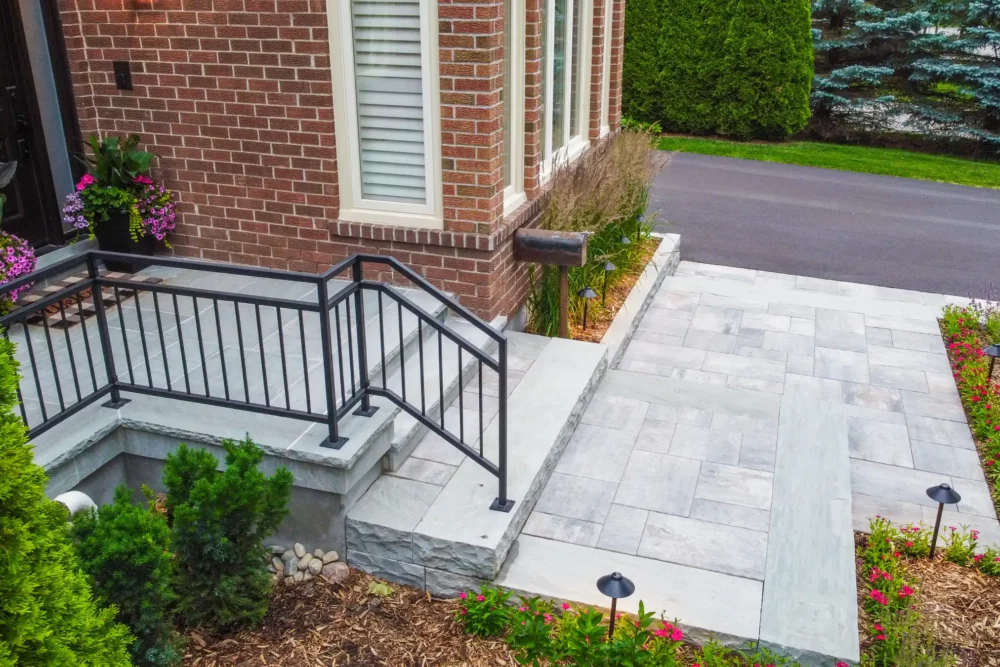 aerial-front-yard-garden-driveway-view