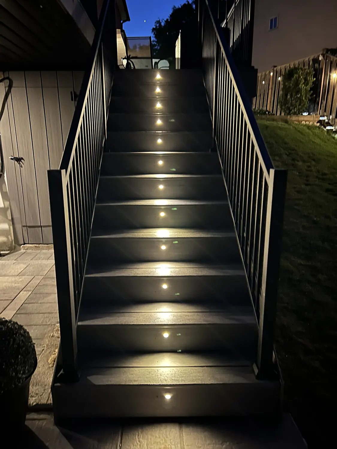 trex deck stairs with lighting